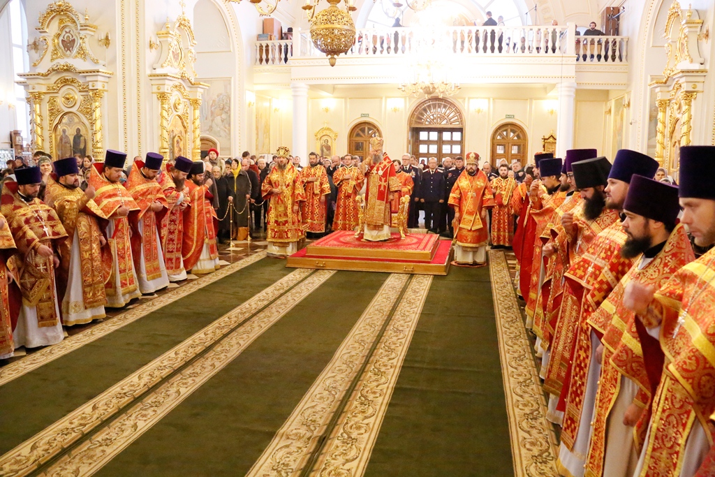 в Свято-Феодоровском кафедральном соборе была совершена Божественная литургия